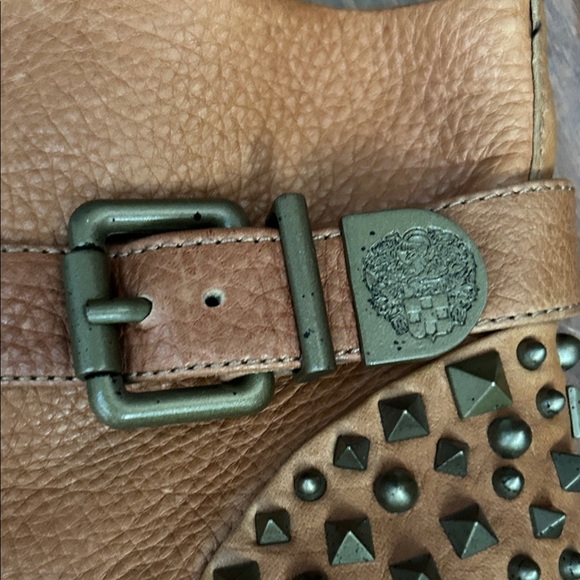 Vince Camuto Marcin Tan Pebbled Distressed Leather Studded Ankle Boots, Size 9.5 - Picture 12 of 16